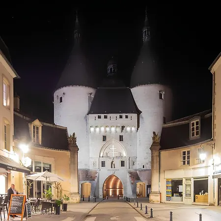 Vieille Stanislas Διαμέρισμα *