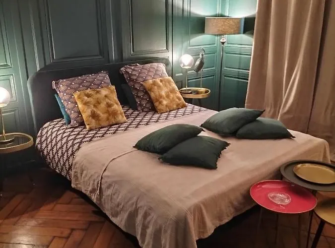 Vieille Stanislas Apartment